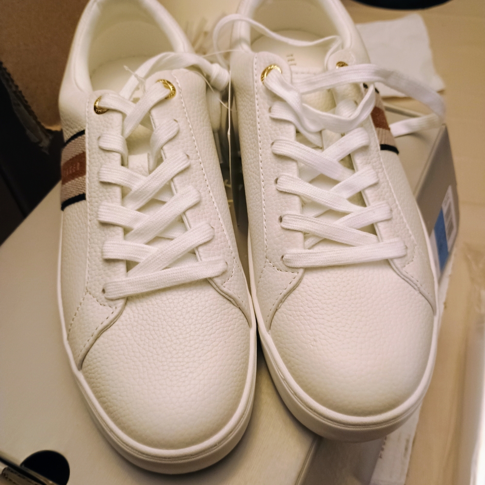Ted Baker White Sneakers - Picture 6 of 7